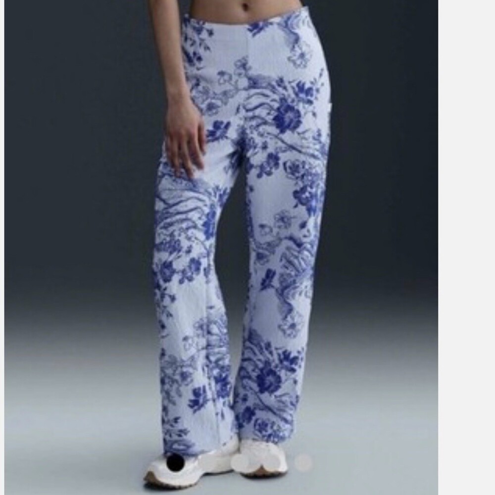 Nike Sportswear Track Pants Womens Size M Blue/White Floral Toile Mid-Rise